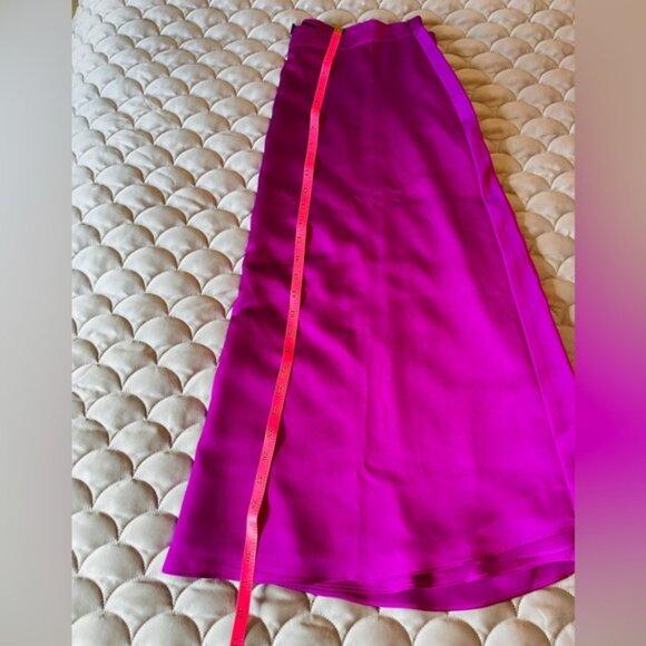 Ann Taylor Petite size 12 magenta satin midi skirt - Picture 4 of 4